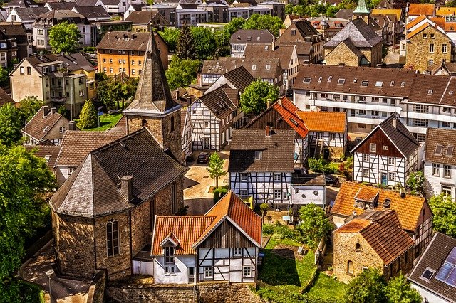 Ein wunderschöner Ausblick über die Felder der Eifel