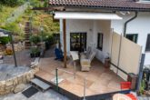 Terrasse - **Gepflegtes Einfamilienhaus mit schönem Fernblick in ruhiger waldnaher Lage**