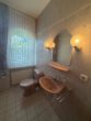 Gäste WC - **Großzügiger Bungalow mit möglicher Einliegerwohnung in ruhiger Lage**