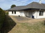 Außenansicht / Terrasse - **Großzügiger Bungalow mit möglicher Einliegerwohnung in ruhiger Lage**