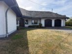 Außenansicht - **Großzügiger Bungalow mit möglicher Einliegerwohnung in ruhiger Lage**