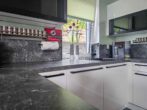 Einbauküche - ***Neuwertiger Bungalow in ruhiger Ortslage mit gehobener Ausstattung***