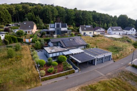 ***Neuwertiger Bungalow in ruhiger Ortslage mit gehobener Ausstattung***, 54578 Oberbettingen, Bungalow