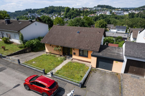 *** Einfamilienhaus in bevorzugter Wohnlage mit Ausblick…, 54550 Daun, Haus