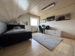 Schlafzimmer 1 OG. - Genießen Sie die Ruhe und den Fernblick von Ihrem neuen Zuhause….