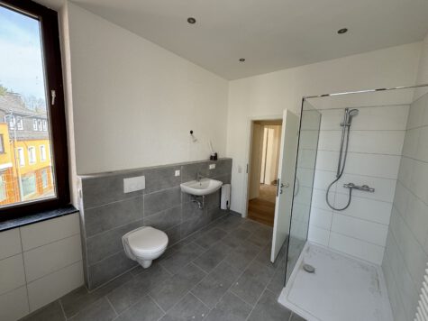 **Hochwertige CITY-Wohnung ALTBAUFLAIR & Einbauküche**, 54550 Daun, Etagenwohnung