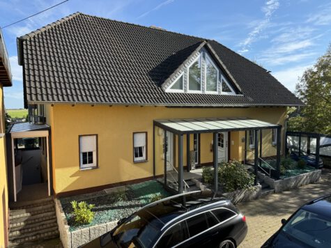 ***Top ausgestattete Immobilie inmitten der schönen Vulkaneifel***, 54552 Strotzbüsch, Haus