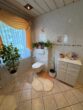 Badezimmer EG - *** Freistehendes Einfamilienhaus mit Einliegerwohnung in idyllischer Lage in Ulmen ***