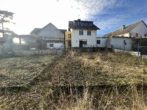 6 Rückseite des Hauses mit Garten - **Renovierungsbedürftiges 1-2 Familienhaus**GARTEN# Garage…